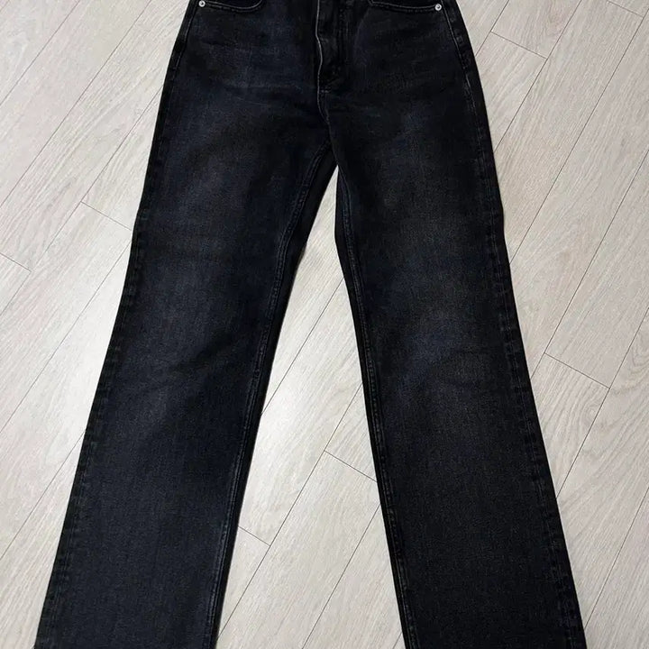 [BUNJANG] Elborn Straight Denim Pants (Size 34) / 엘보른 스트레이트데님 34사이즈