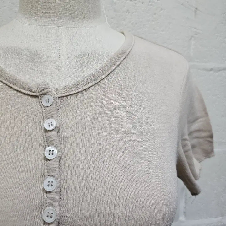 [BUNJANG] Front Button Short Sleeve Top - Light Beige / 앞단추 얇은재질의 반팔- 연베이지
