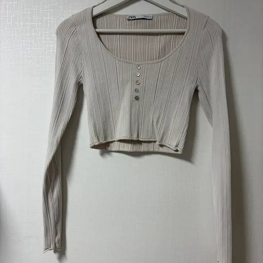 [BUNJANG] Zara Ribbed Long Sleeve Knit Ivory / 자라 리브 롱 슬리브 니트 아이보리