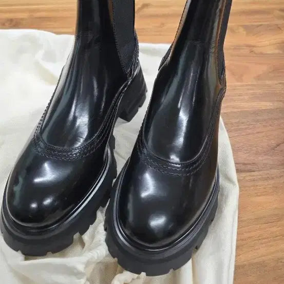[BUNJANG] Alexander McQueen Platform Chelsea Boots Size 37 / 알렉산더 멕퀸 첼시 부츠 통굽 여성 부츠(정품)37사이즈