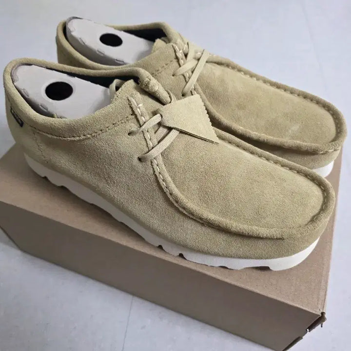 [BUNJANG] Clarks Wallabee Gore-Tex Maple Suede Boots / [새상품]클락스 왈라비 고어텍스 메이플 스웨이드 US10.5