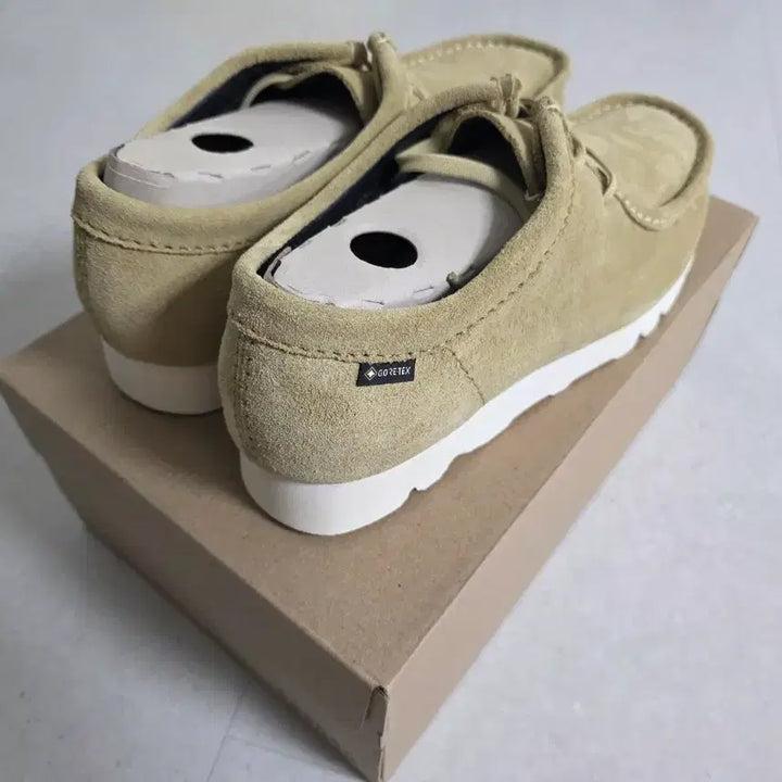 [BUNJANG] Clarks Wallabee Gore-Tex Maple Suede Boots / [새상품]클락스 왈라비 고어텍스 메이플 스웨이드 US10.5
