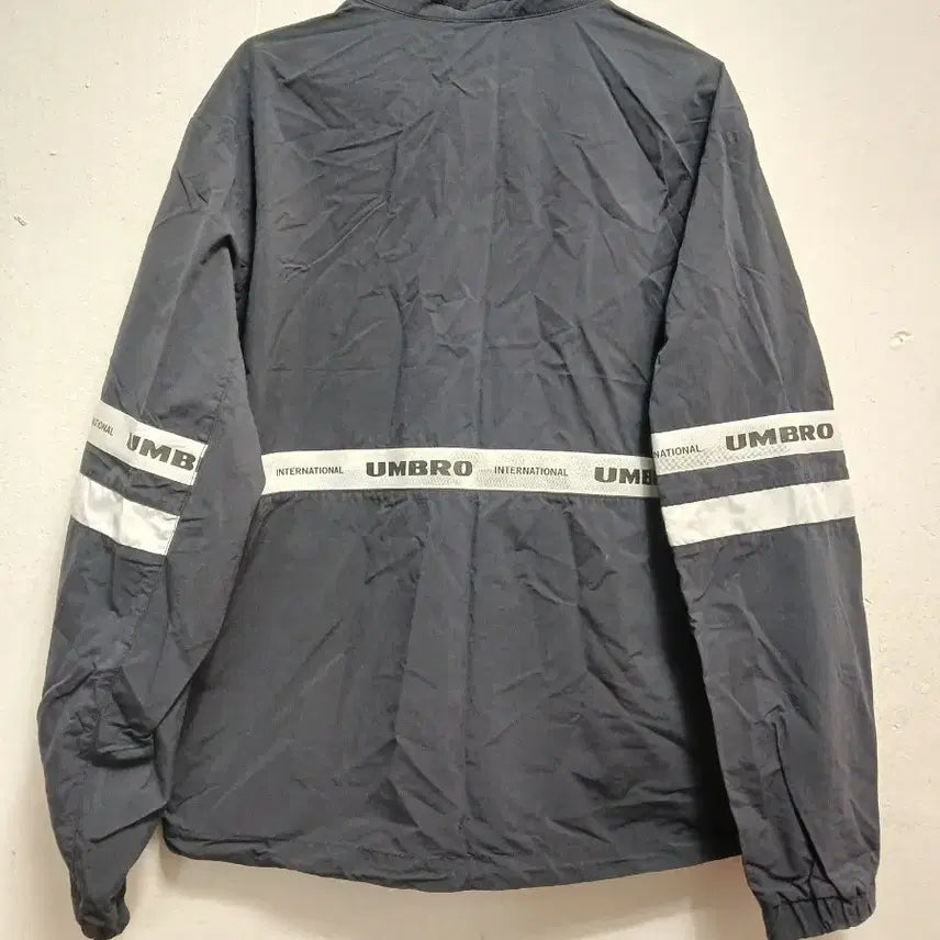 [SOLD OUT] 엄브로 남성 바람막이 자켓 점퍼 사이즈 95