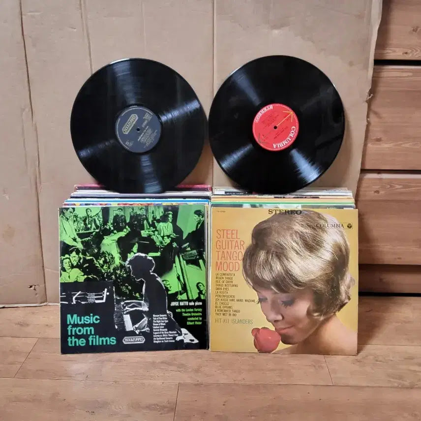 [BUNJANG] Bundle Set LP Records (50 pcs) with Turntable, Amplifier, and Speakers / LP 음반 50장 일괄판매 (16 LP 턴테이블 오디오 앰프 스피커