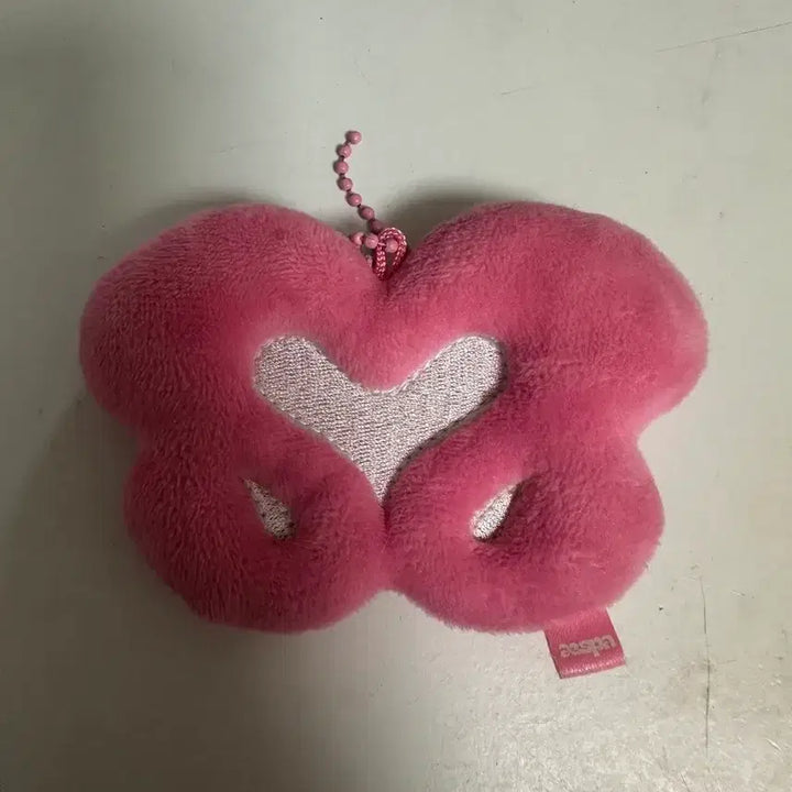 [SOLD OUT] 에스파 카리나 나비모양 키링