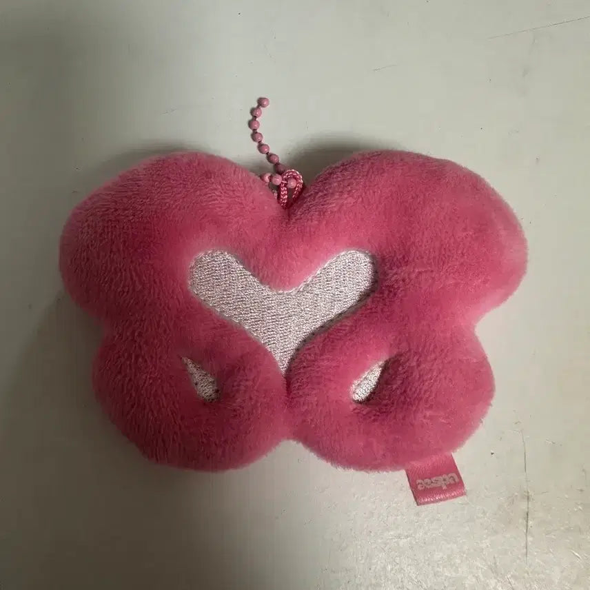 [SOLD OUT] 에스파 카리나 나비모양 키링