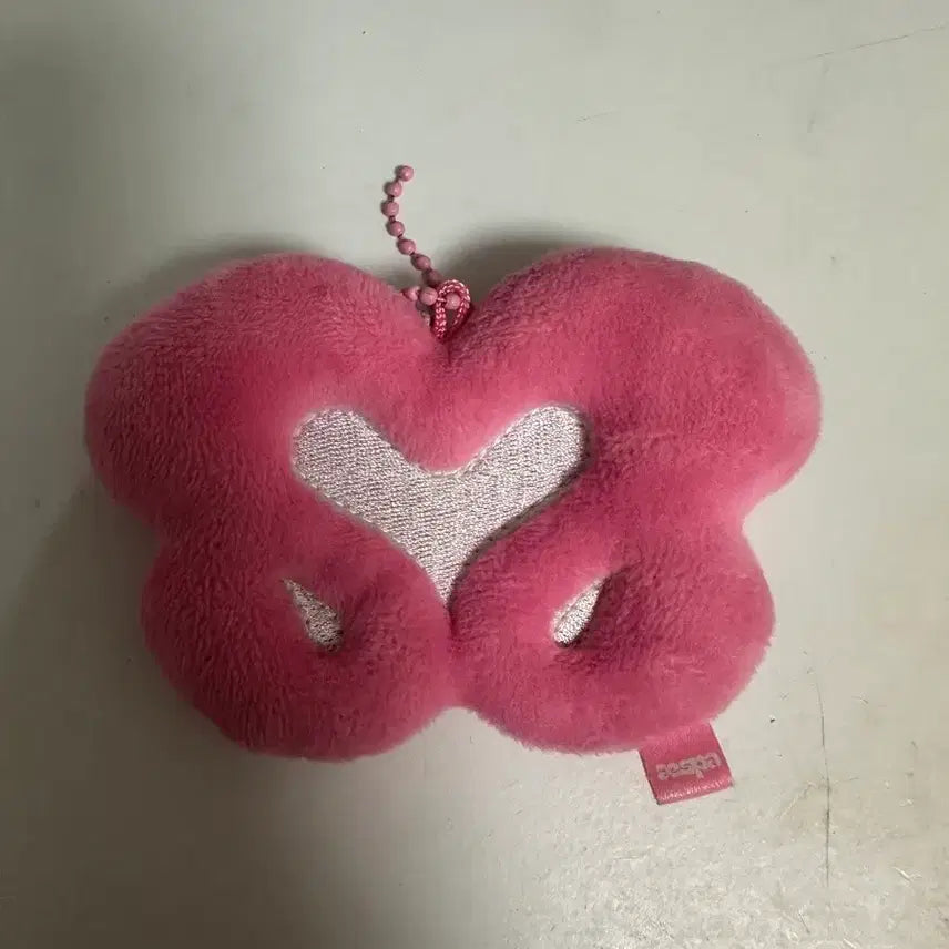 [SOLD OUT] 에스파 카리나 나비모양 키링