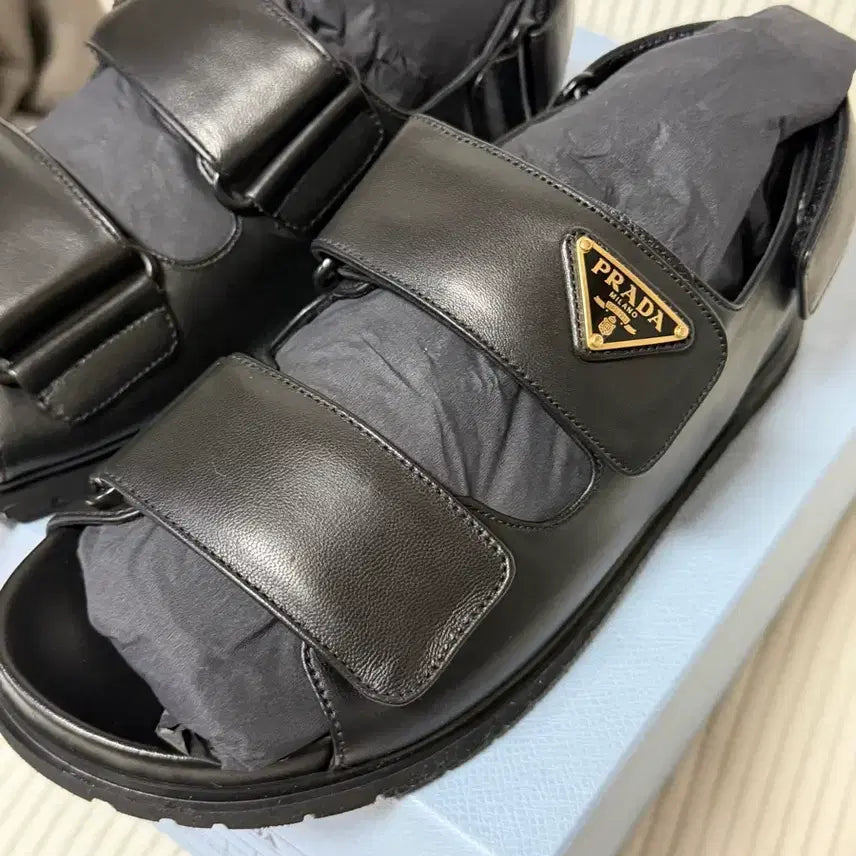 [BUNJANG] Prada Black Leather Strap Sandals (Size 230) / 프라다 블랙 가죽 샌들 230