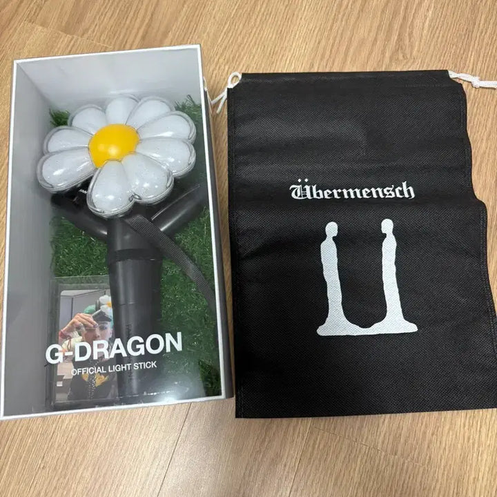 [BUNJANG] G-Dragon Lightstick Bundle Set / 원가이하!지디 응원봉 팔아요
