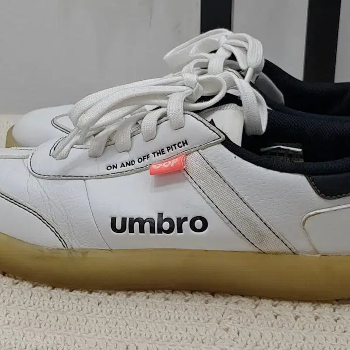 [BUNJANG] Umbro Comfortable Shoes 270 / umbro 편한신발 270