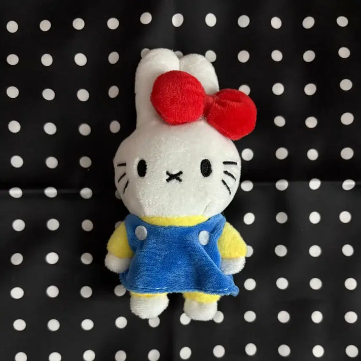[BUNJANG] Hello Kitty &amp; Miffy Plush Keyring Set / (새상품)헬로키티 미피 인형 키링
