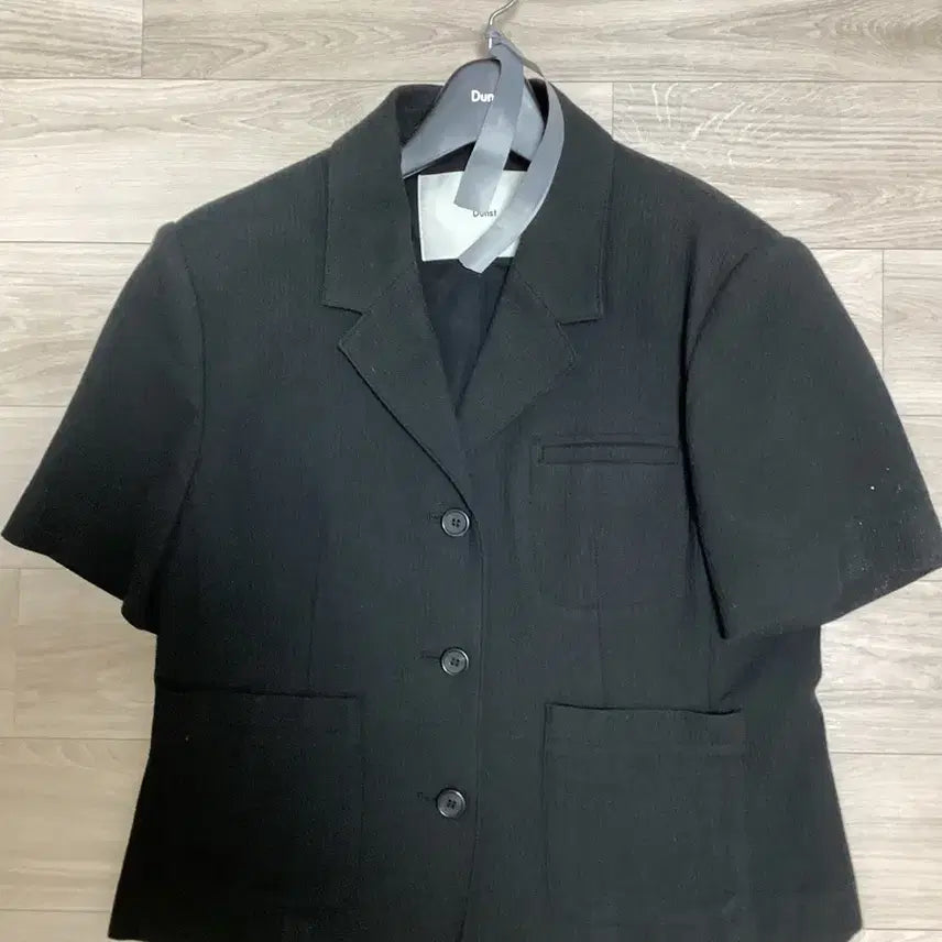 [SOLD OUT] 던스트 클래식 크롭 자켓