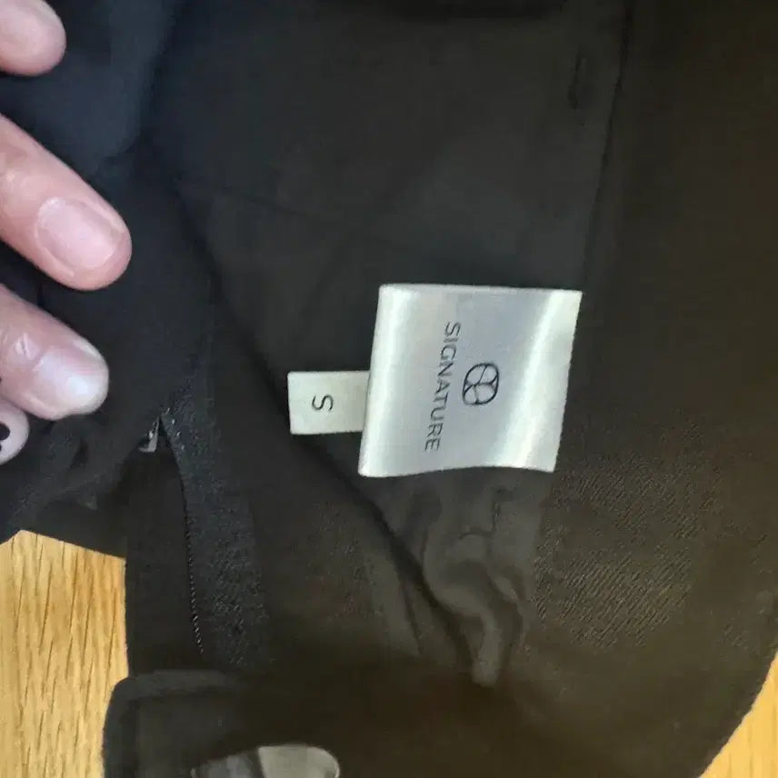 [BUNJANG] Signature Semi-Bootcut Slacks S / 시그니처 세미부츠컷 슬랙스 S