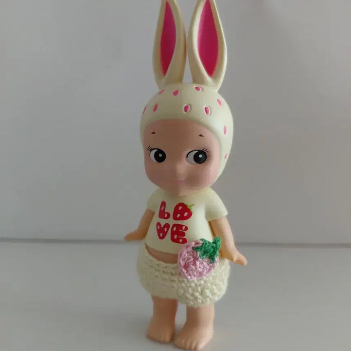 [BUNJANG] Sonny Angel Strawberry Rabbit Figure / [단순개봉]소니엔젤 스트로베리 토끼