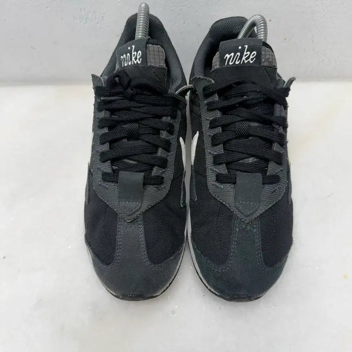 [BUNJANG] Nike Air Max Pre-Day Sneakers / (255)나이키 운동화 에어맥스 프리데이