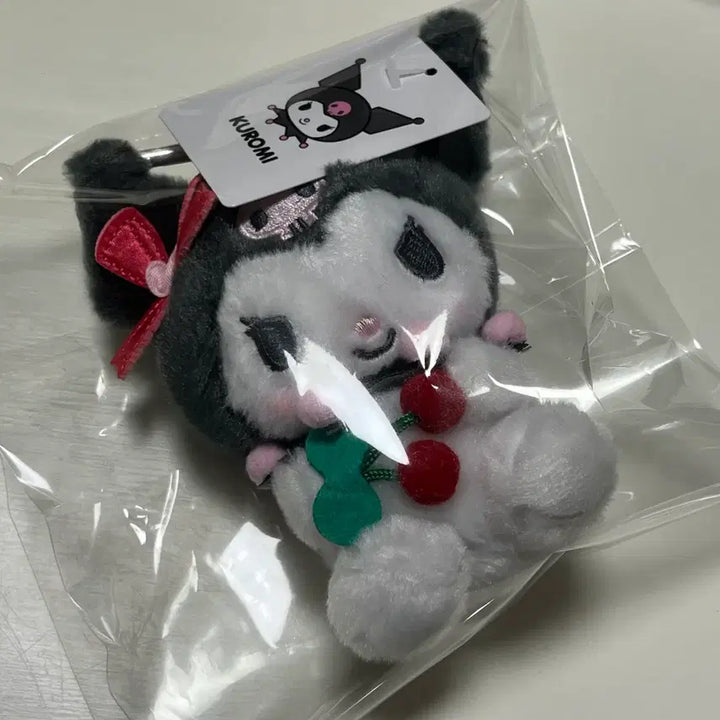 [BUNJANG] Sanrio Kuromi Cherry Doll Keyring / 새상품 산리오 쿠로미 체리 인형 키링