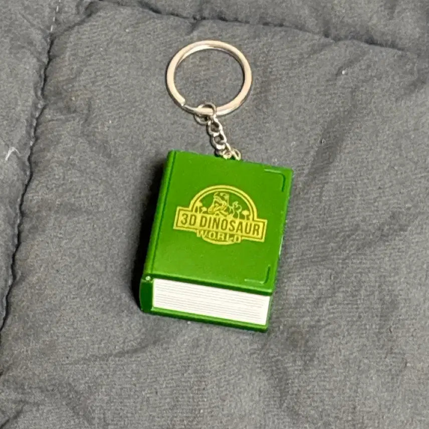 [BUNJANG] 3D Dinosaur立体 Mini Book Keychain / 3D 공룡 입체 미니 북 키링 새제품