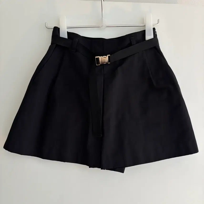 [BUNJANG] DeWL Belted Pleated Culotte Shorts / 듀엘 벨티드 맞주름 큐롯팬츠(새상품)