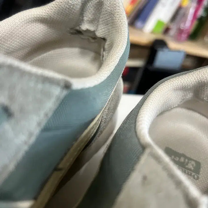 [BUNJANG] Onitsuka Tiger Sneakers Gray 290 / 오니츠카 타이거 운동화 신발 스니커즈 회색 290