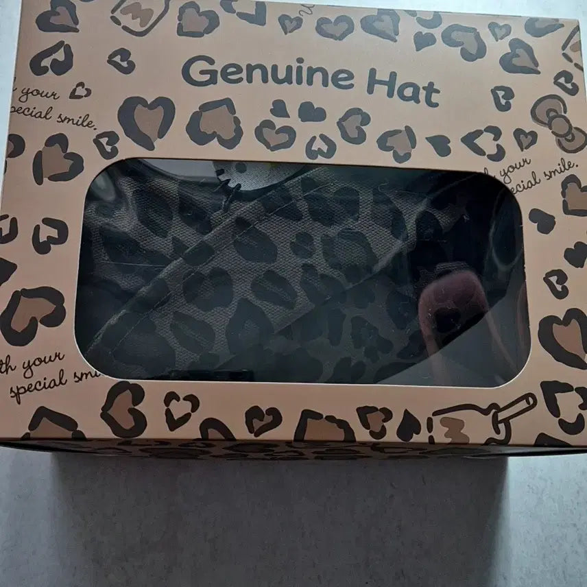 [BUNJANG] Hello Kitty Leopard Bucket Hat / 미개봉 헬로키티 레오파드 모자 벙거지