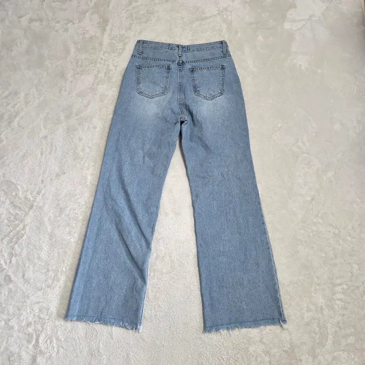 [SOLD OUT] (M)여성 나인 라이트워싱 스트레이트 데님 팬츠