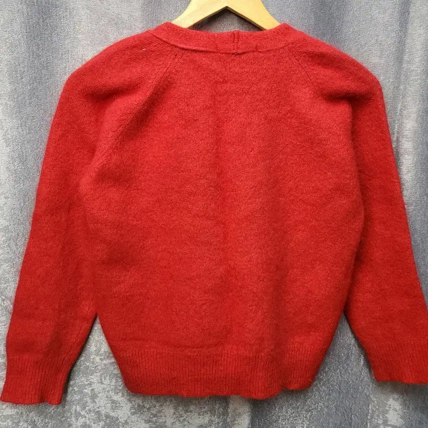 [BUNJANG] Pure Red V-Neck Knit / 퓨어(Pure) 레드 브이넥 니트