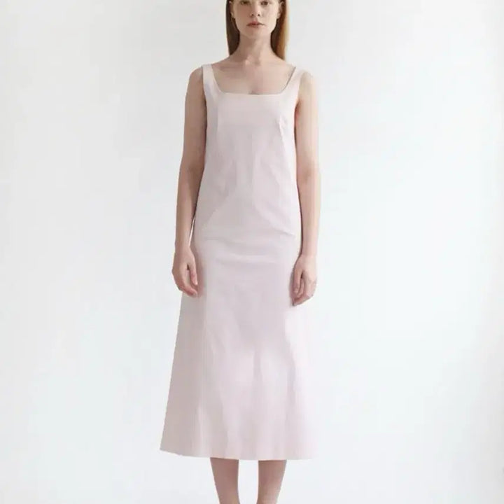 [SOLD OUT] (원가17만원) mydlo 미들로 미니멀 스퀘어넥 롱 드레스 원피스