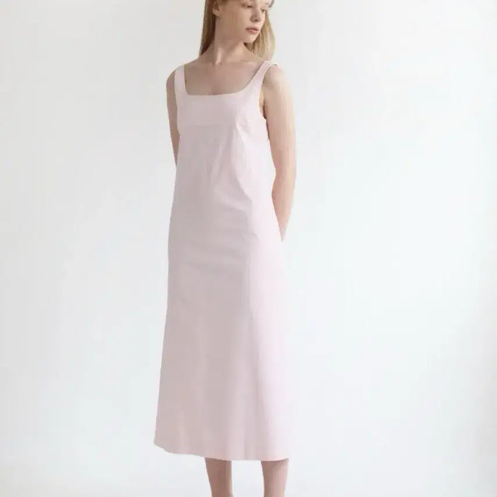 [SOLD OUT] (원가17만원) mydlo 미들로 미니멀 스퀘어넥 롱 드레스 원피스