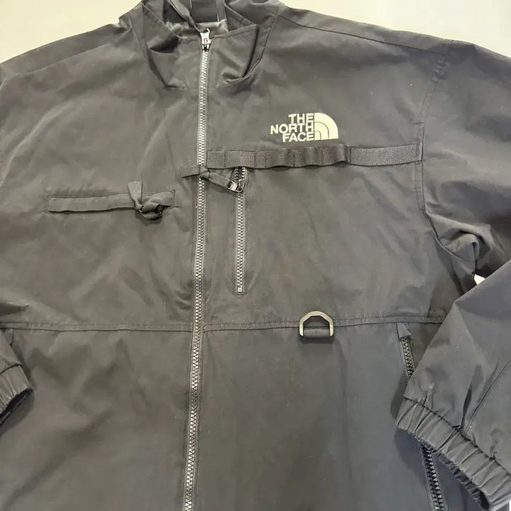 [BUNJANG] The North Face Windbreaker Jacket (Size 100) / 노스페이스 바람막이 자켓(100사이즈)