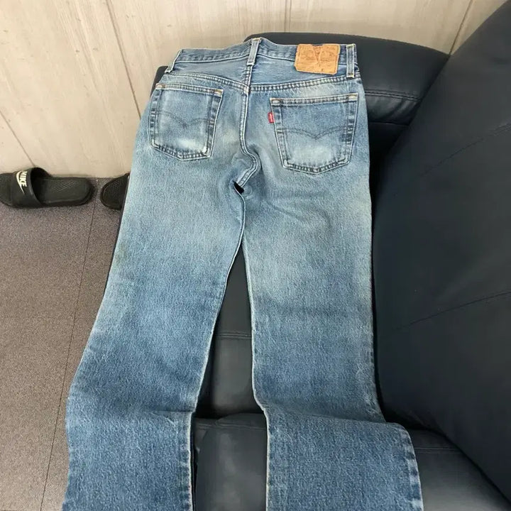 [SOLD OUT] 80s 리바이스501 USA 중청워싱진 허리30 둘레75