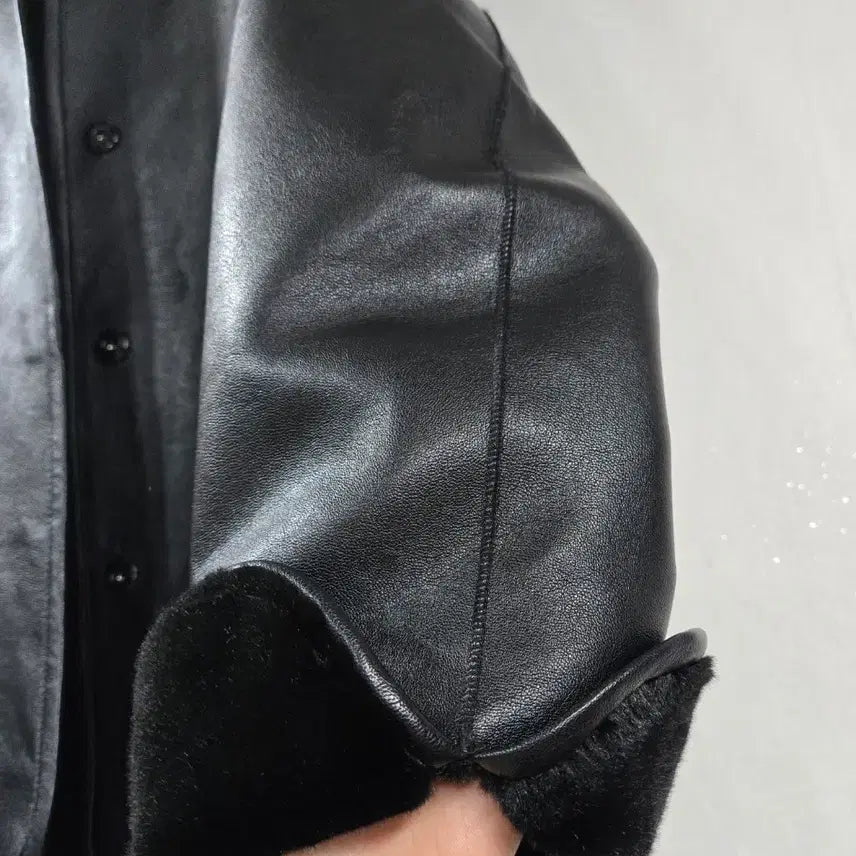 [BUNJANG] Imvely Faux Leather Fur Jacket / 임블리 가죽 퍼자켓