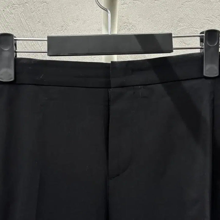 [BUNJANG] Solid Black Turn-Up Shorts Slacks 30 / 솔리드 검정색 턴업 반바지 슬랙스 30