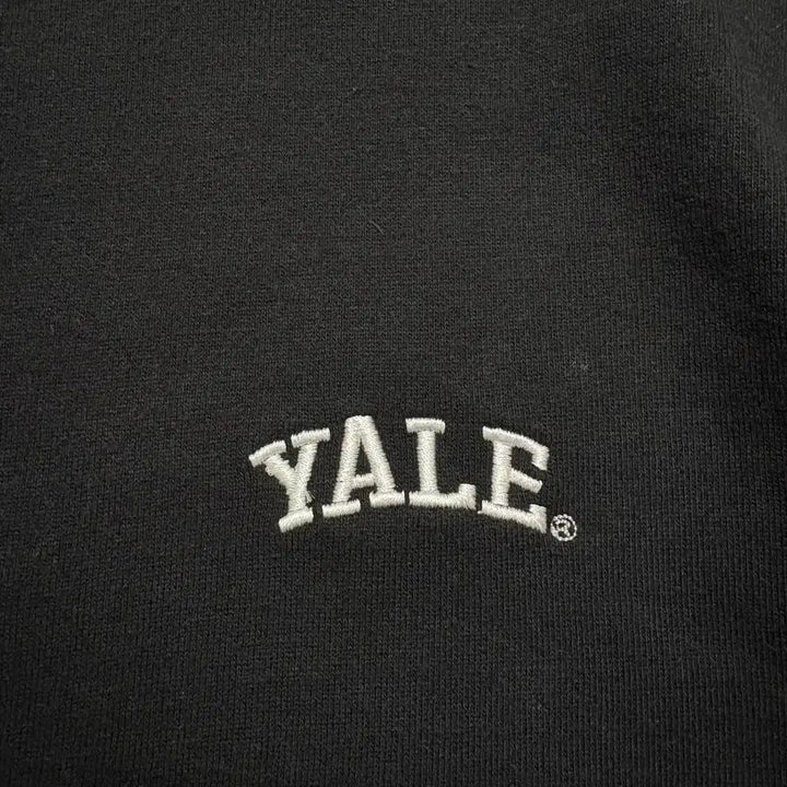 [BUNJANG] Yale Embroidered Logo Oversized Sweatshirt / 예일 맨투맨