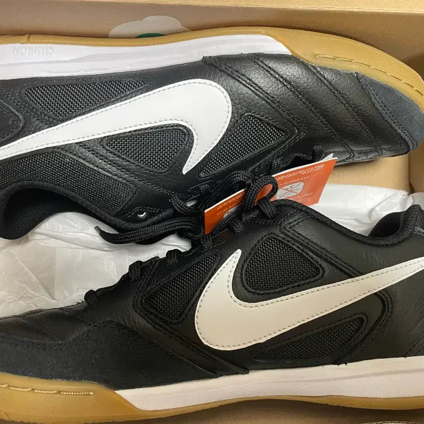 [BUNJANG] Nike Gato Black White Sneakers / [270]나이키 가토 블랙 화이트 판매합니다.