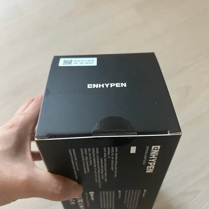 [SOLD OUT] [미개봉/새상품] 엔하이픈 응원봉 엔진봉 ver.1 (포카 7장 풀세트