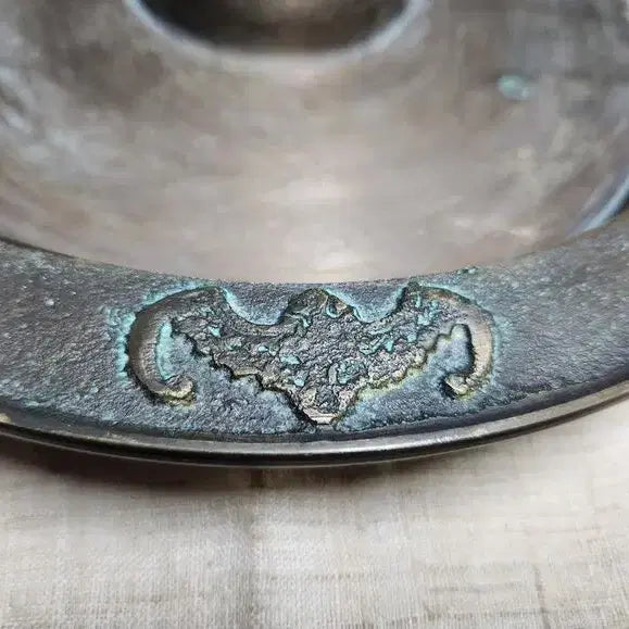 [BUNJANG] Antique Brass Bat Motif Ashtray / 연대좋은 박쥐문양 신주 배꼽재털이