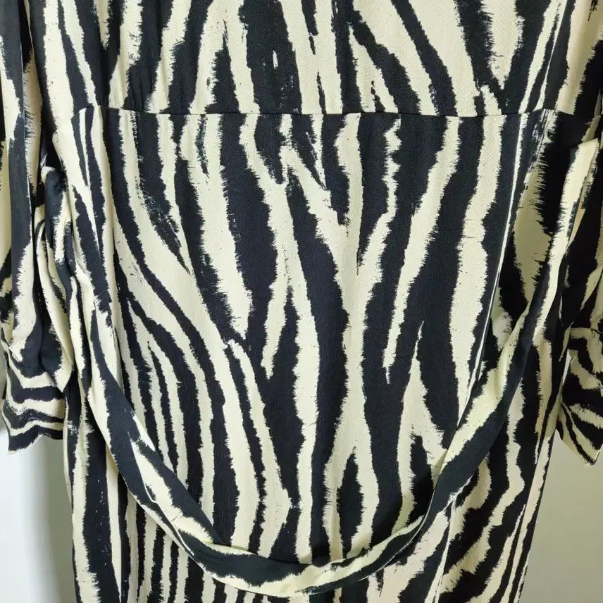 [BUNJANG] Massimo Dutti Zebra Long Dress Size 38 / 마시모두띠 지브라 롱 원피스 38 (새상품)