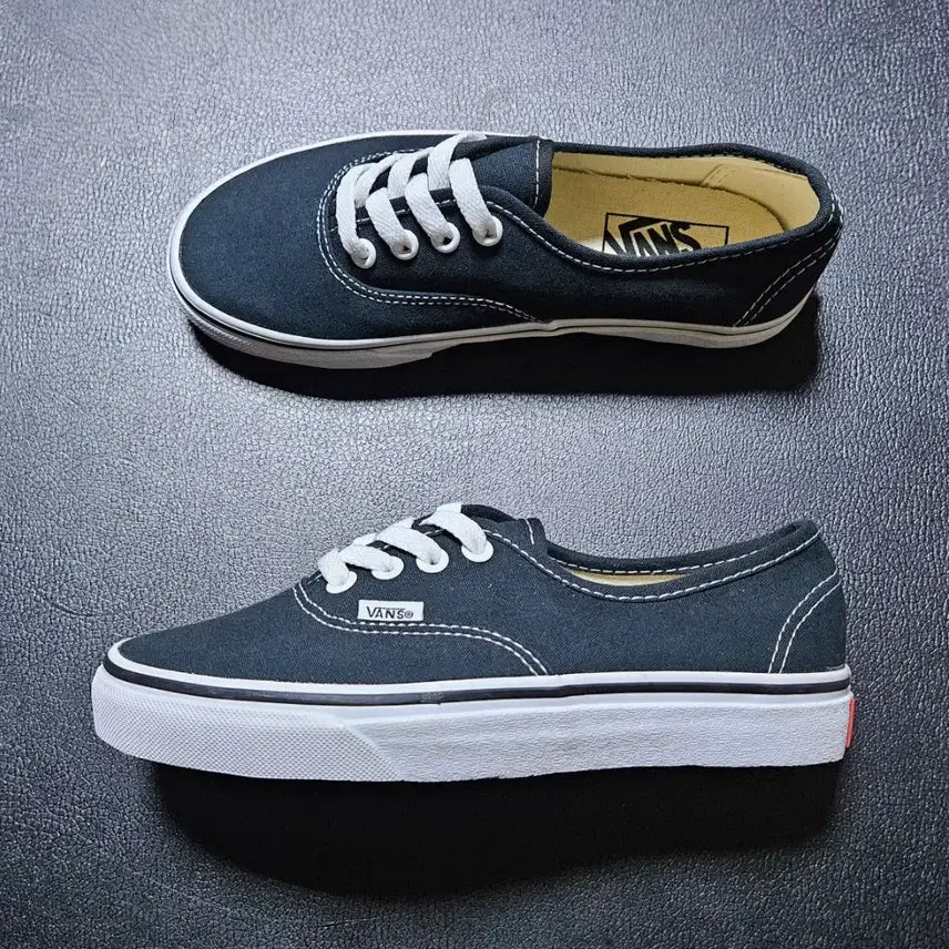 [BUNJANG] Vans Authentic Black Old Model (230mm) / 230 반스 어센틱 블랙 구형 새제품