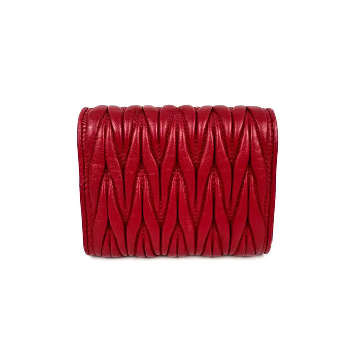 [BUNJANG] Miu Miu Matelasse Wallet Red / 미우미우 마틀라세 반지갑 5MH016