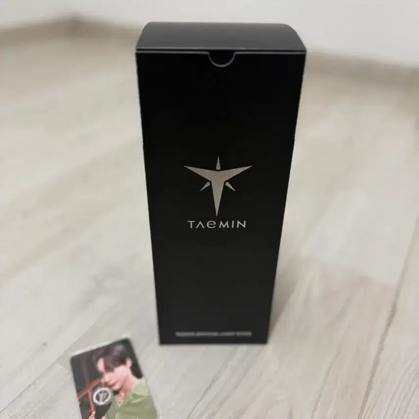 [SOLD OUT] 샤이니 태민 공식 응원봉 어도러봉 양도
