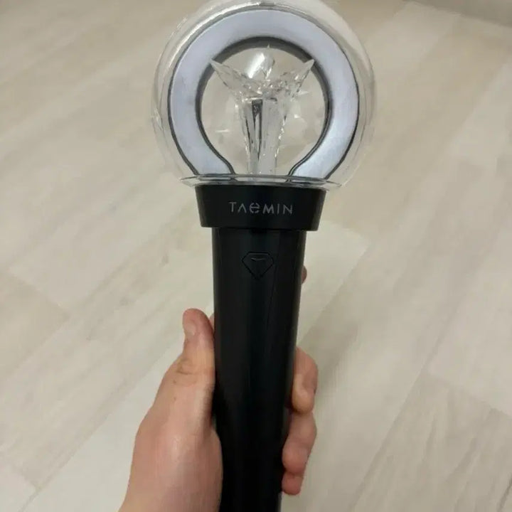 [SOLD OUT] 샤이니 태민 공식 응원봉 어도러봉 양도