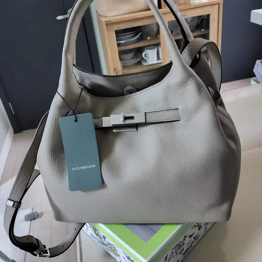 [BUNJANG] Leather Handbag / 가죽백(새제품)