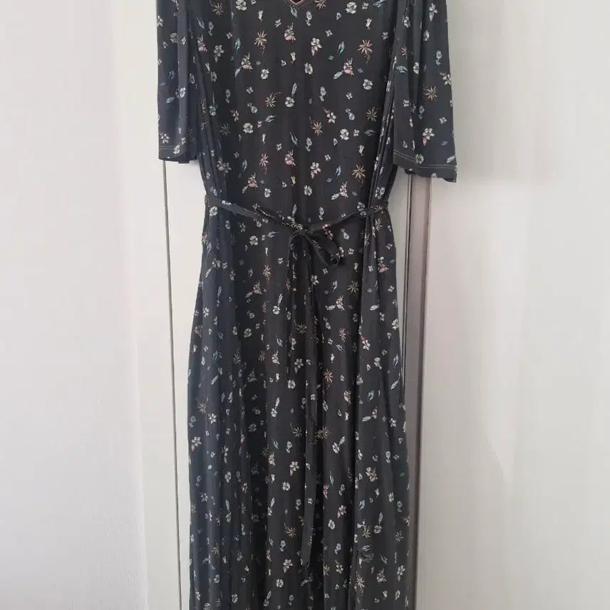 [BUNJANG] Thursday Island Flower Pattern Long Dress / Thursday Island 플라워 패턴 롱 원피스
