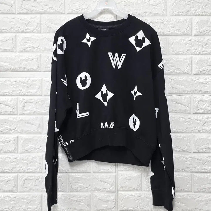 [BUNJANG] Life Work Pattern Crop Sweatshirt / Free 라이프워크 패턴 크롭 맨투맨 (새상품 / 세트) C440