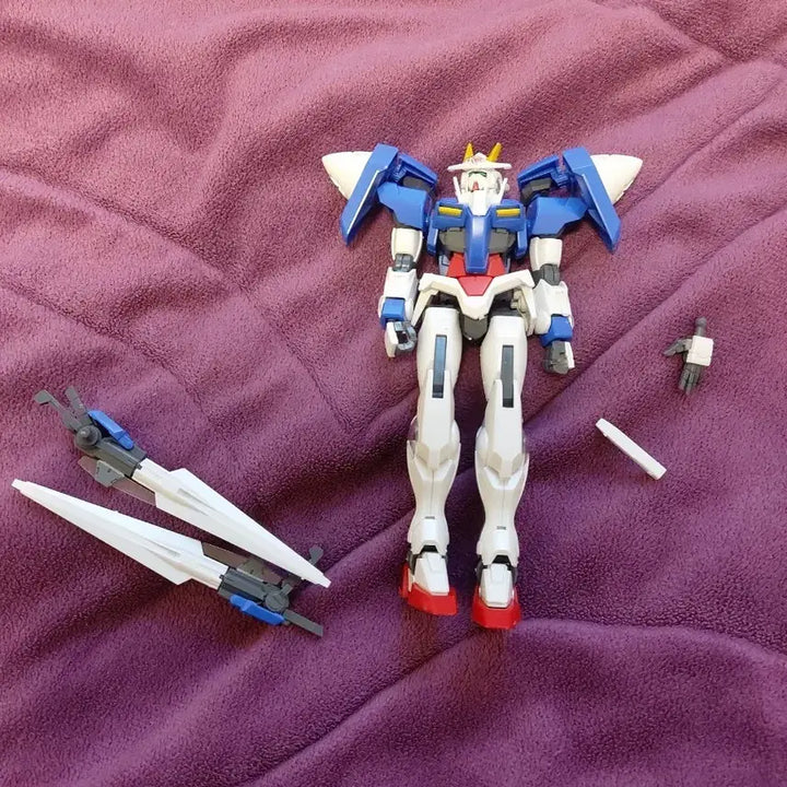[BUNJANG] Gundam 00 Qan[T] Model Kit / 건담 더블오 퀀터 프라모델