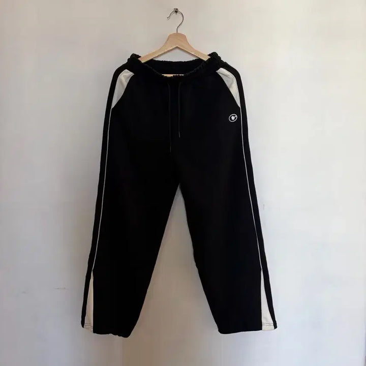 [BUNJANG] Code:Graphy Training Pants / 코드그라피 트레이닝팬츠