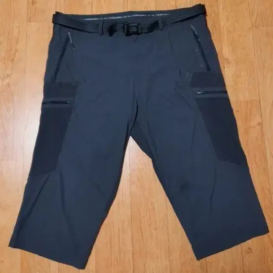 [BUNJANG] Eider Functional 7-Point Sleeve Spandex Pants (35-36 Inch) / (정품,최상급)아이더 얇은 냉감용 기능성 7부 스판 바지, 35~36인치