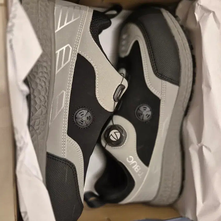 [BUNJANG] T-BUC Safety Dial Shoes (Black/Gray) / T-BUC 다이얼 안전화 블랙/회색 새상품