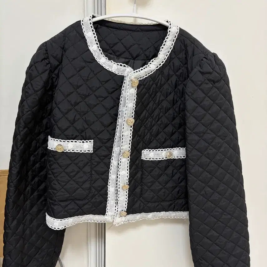 [BUNJANG] Black Quilted Jacket / 퀼팅자켓 새상품
