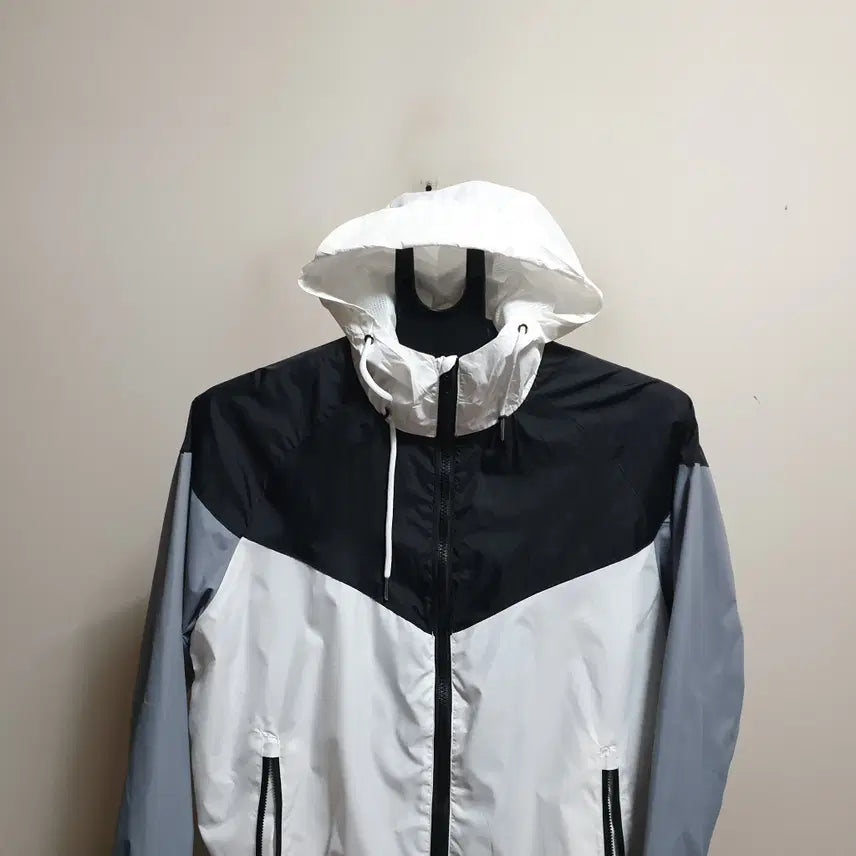 [BUNJANG] Nike Hooded Zip-Up Jacket (Size 100) / 나이키후드집업점퍼/100